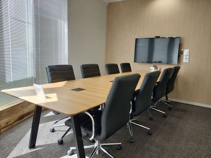 会議室（8名用） - BIZcomfort町田