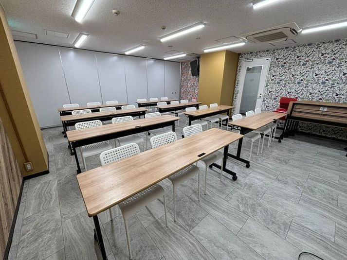 24名用セミナールーム（Room F） - いいオフィス新宿大久保