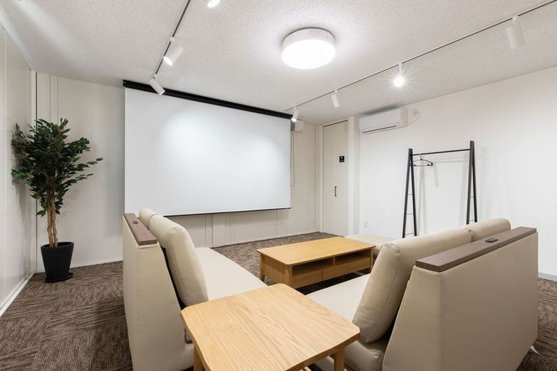 Living2 - U-SPACE　福山中央店