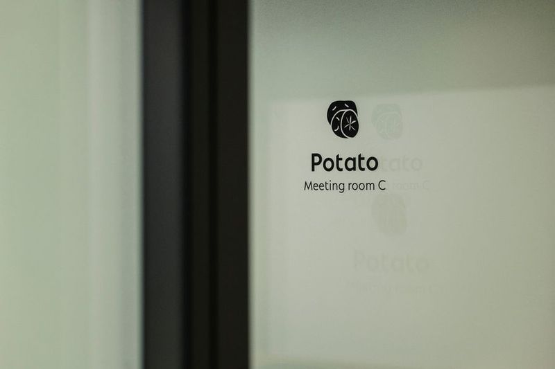 貸し会議室【RoomC - 11㎡】 - chilink WORKSITE MINATOMIRAI