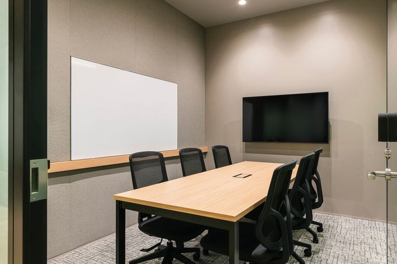 貸し会議室【RoomC - 11㎡】 - chilink WORKSITE MINATOMIRAI