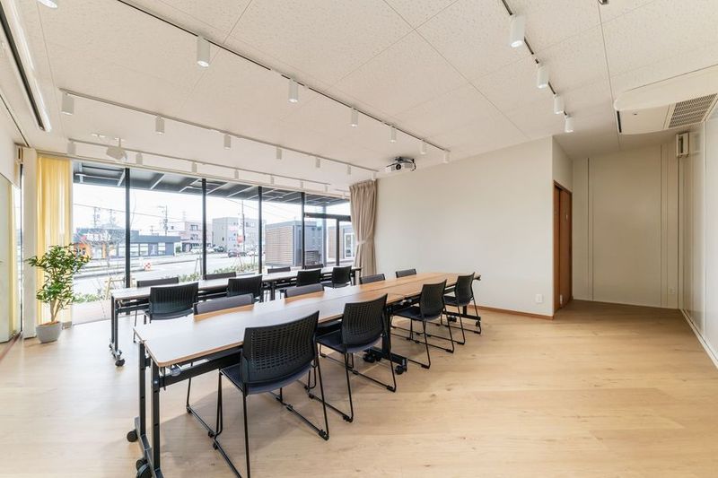 Community - U-SPACE　富山店