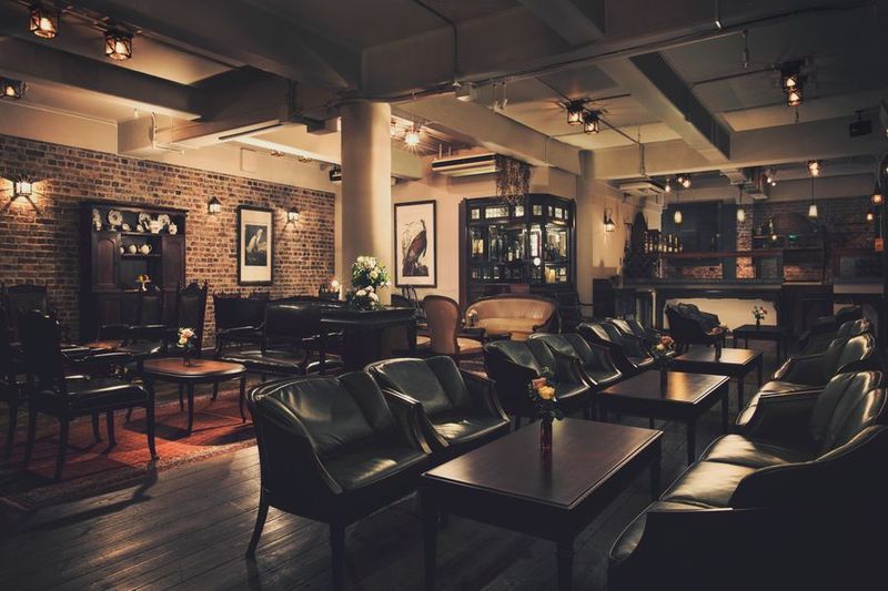 レトロな雰囲気重視15名～40名様向けレンタルスペース - パビリオンコート　セラー