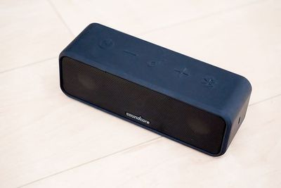 Bluetoothスピーカーで音を出して思う存分に踊っていただけます。 - スタジオキビス江坂店 ダンスができるレンタルスタジオ丨スタジオキビス江坂店の設備の写真