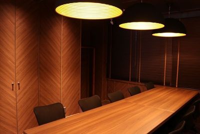 ブラインドを下して目隠しも◎ - BasisPoint 五反田店 【10名会議室RoomA】五反田エリアの室内の写真