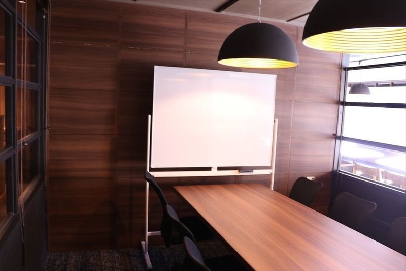 【8名会議室RoomB】五反田エリア - BasisPoint 五反田店