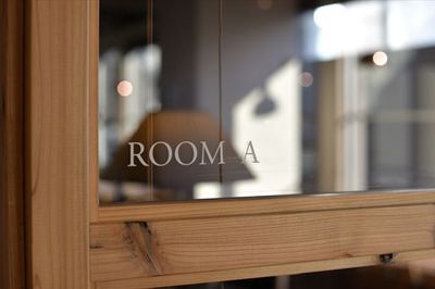 有人受付で来客対応も安心 - BasisPoint 神保町店  【1～10名会議室RoomA】神保町エリアの室内の写真