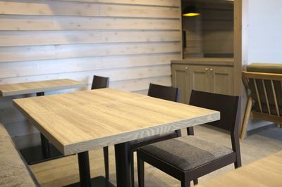 【オープン席】池袋駅徒歩1分🌸フリードリンク🍹Wi-Fi/充電器/集中したい作業に最適 - BasisPoint 池袋店