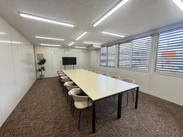 Community2 - U-SPACE茶屋ヶ坂駅前店