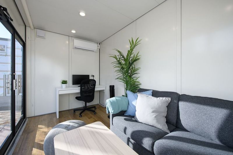 Living1 - U-SPACE　小牧店