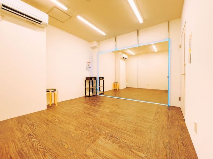 四条烏丸店 - レンタルスタジオDancers