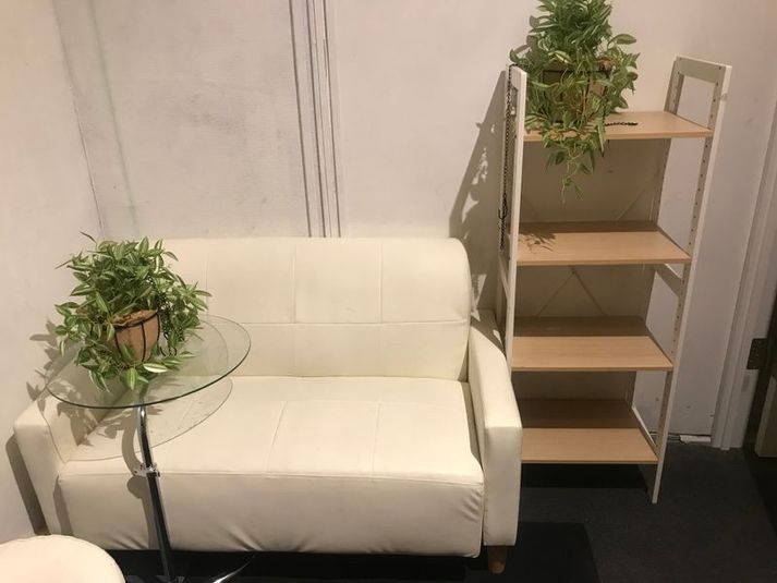 完全個室の激安ネイルサロン１時間600(税別)のみ！２時間～可能 - 貴方の店グループ