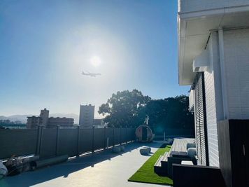 エアポートヒルズ（AirportHills） エアポートヒルズ・絶景パノラマ一棟貸切・1400㎡越の室内の写真