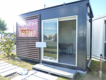 お部屋の外観はこちらです！※始めに別棟の受付までお越しください
 - U-SPACE　八戸店 Workの外観の写真