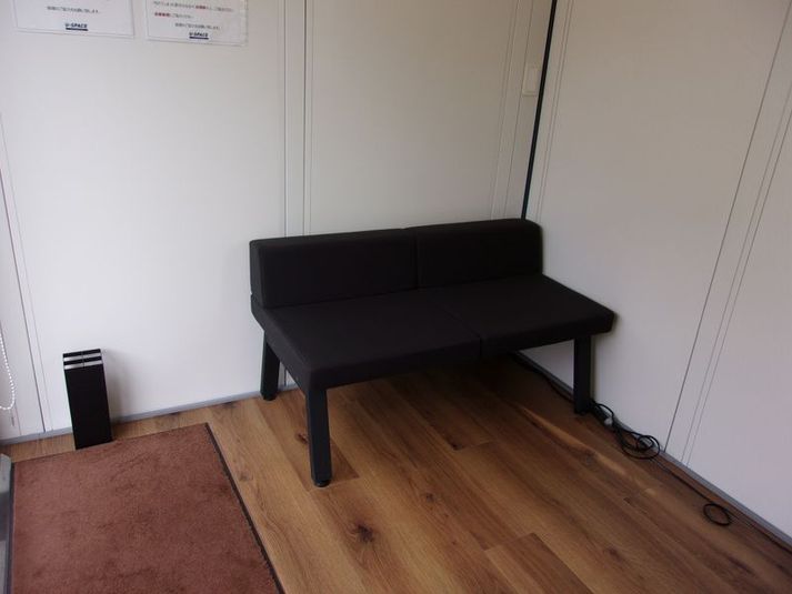 Work2 - U-SPACE垂水海岸通店