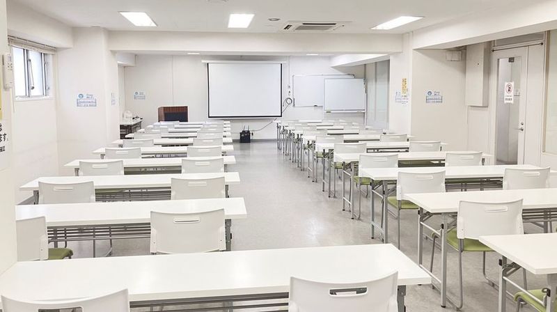 第一会議室【3名掛け最大60席】 - 高崎白銀ビル貸し会議室