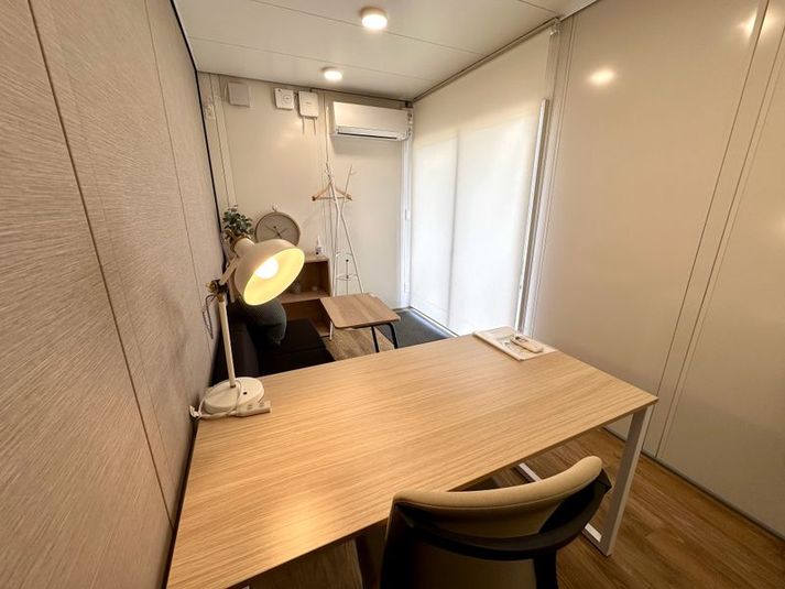 Work - U-SPACE　相生店