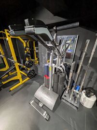 スクワットプレス - MORAX大塚 貸切の設備の写真