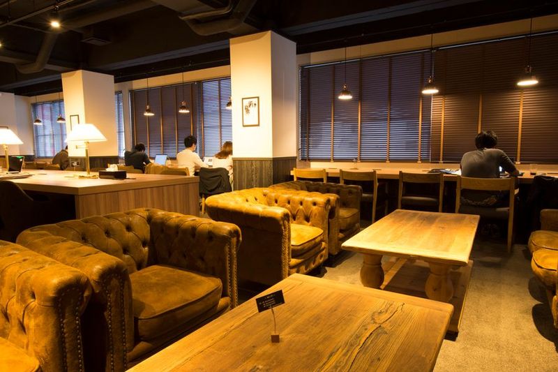 千代田区神田神保町1～4名向けソファ席 - BasisPoint 神保町店 