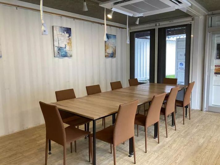 10名様まで対応｜貸し切り利用・レンタルスペース利用プラン - フルサットアップス