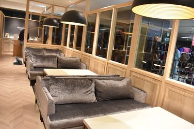 【4名ソファ席】吉祥寺駅徒歩1分🌸フリードリンク🍹Wi-Fi/充電器/テレワークや商談に最適 - BasisPoint 吉祥寺マルイ店