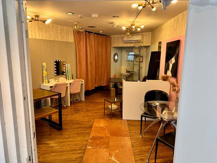 【石川町駅から徒歩４分】レンタルサロン「SUN FLOWER」 - サロンスペース「SUN FLOWER」