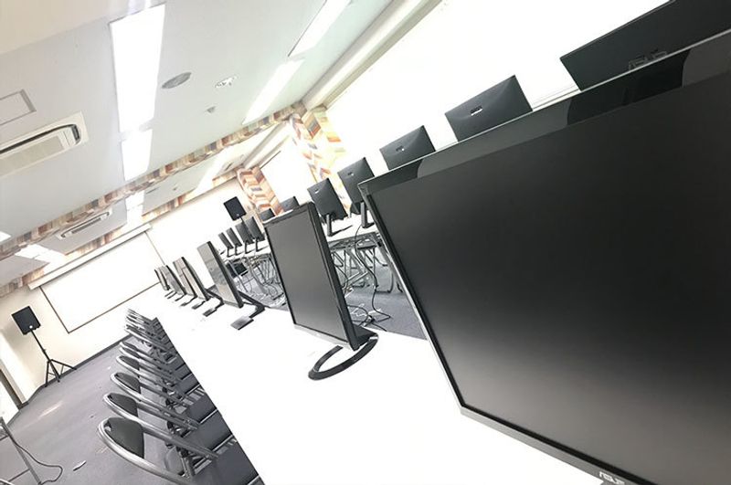 多目的スペース - Buzz e-Sportsスタジオ