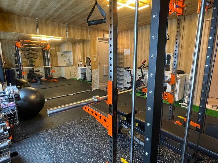 江坂レンタルジム - MARO'S GYM～まろじむ～ 江坂店