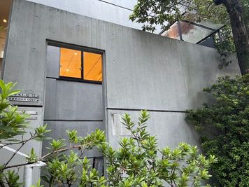 UN  Public Studio 祐天寺 UN Public Studio祐天寺/祐天寺駅徒歩1分の外観の写真