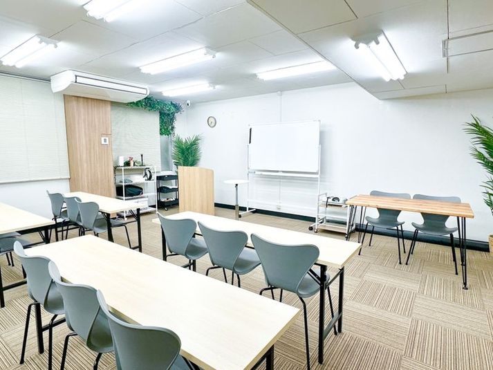 フィルスペ会議室《広島本通》【最大52名！地域最大級スペース】 - フィルスペ会議室 《広島本通》