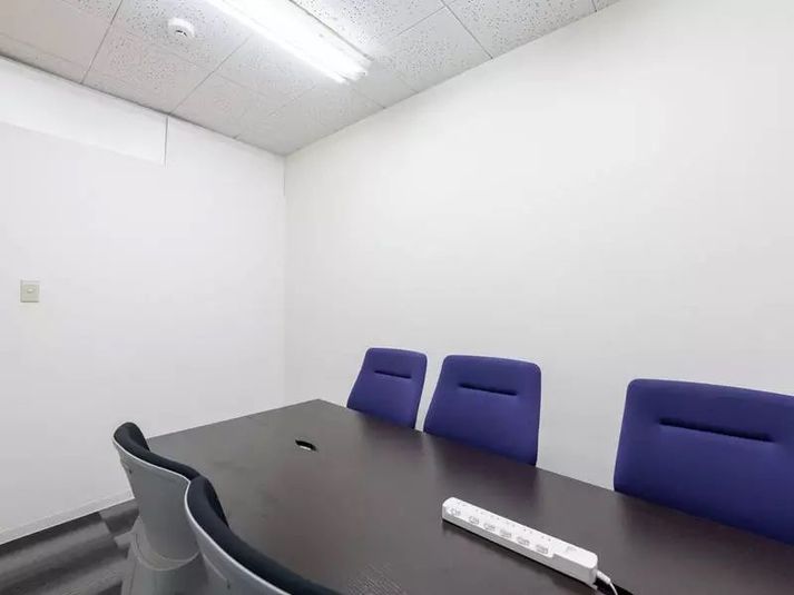 ワンコイン会議室 新橋 | B-02 - ワンコイン会議室 新橋