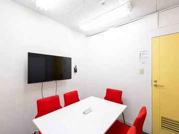 ワンコイン会議室 新橋 ワンコイン会議室 新橋 | B-05　の室内の写真