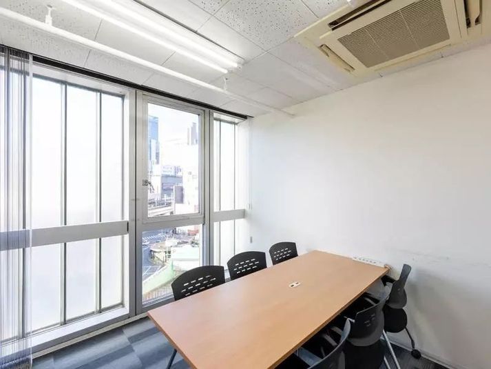 新橋駅前B-06 - ワンコイン会議室 新橋