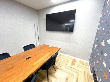 ワンコイン会議室 新橋 新橋駅前ニュートンの室内の写真