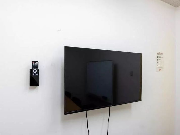 ワンコイン会議室 新橋 | B-01 - ワンコイン会議室 新橋