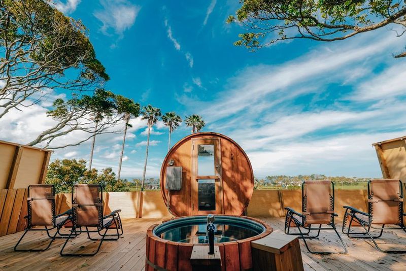 青島の海を大自然を見下ろす、貸し切りサウナ（4名プラン） - AOSHIMA PICNIC CLUB