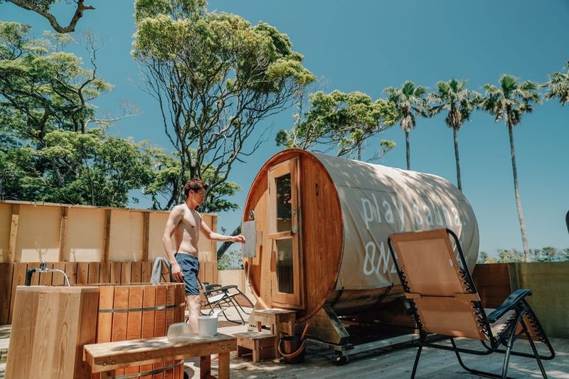 青島の海を大自然を見下ろす、貸し切りサウナ（4名プラン） - AOSHIMA PICNIC CLUB