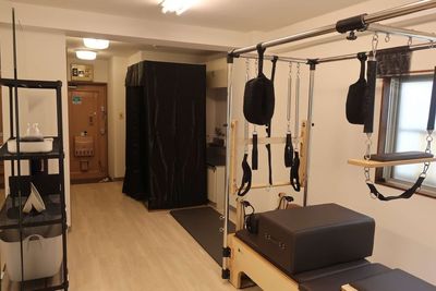 sr pilates studio 代々木公園 【早朝割引】sr pilates studio 代々木公園の室内の写真