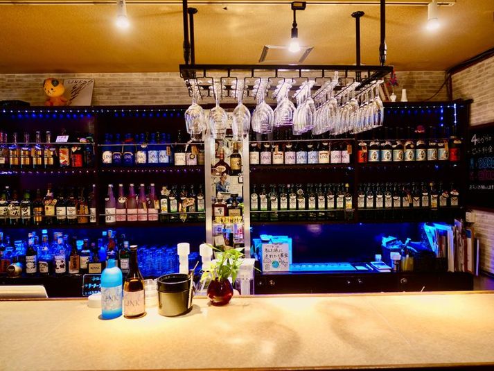 テラス席有・大型カラオケスナック　ここは都会の中のオアシス - LINK