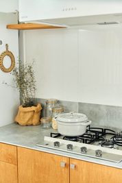 4口コンロで同時調理も楽チン。 - studio shiro to muku キッチン付ハウススタジオの室内の写真