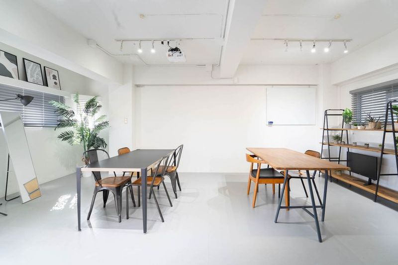 - GALLERY C - / 409号室 - GOBLIN.原宿店