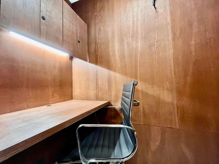 固定ブース席 - TNER（トナー）