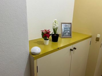 レンタルサロン「Farbe」 横浜・鶴見東口402号店の室内の写真