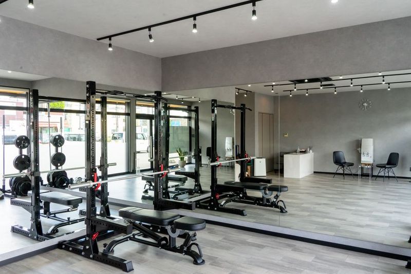 トレーニングスペース - パーソナルジムREBOOT