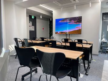 GOZAR九段下｜2024年7月に２フロア同時オープン 【商用利用・撮影用】GOZAR九段下 SHIRO 8Fの室内の写真