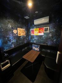 【人数料金プラン〜8名】ソフトドリンク飲み放題付き☕️カラオケ🎤パーティー🎉楽器演奏🎺コワーキング👨‍💻 - ジャンカラ西中洲店