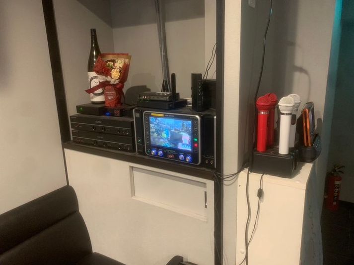 【間借りやパーティーに！】カラオケ付きレンタルスペース - KARAOKEBAR時しらず