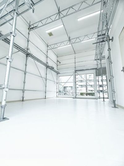 天井高４ｍ！一棟まるごと撮影スペース - ２４H空間撮影GREENHOUSE