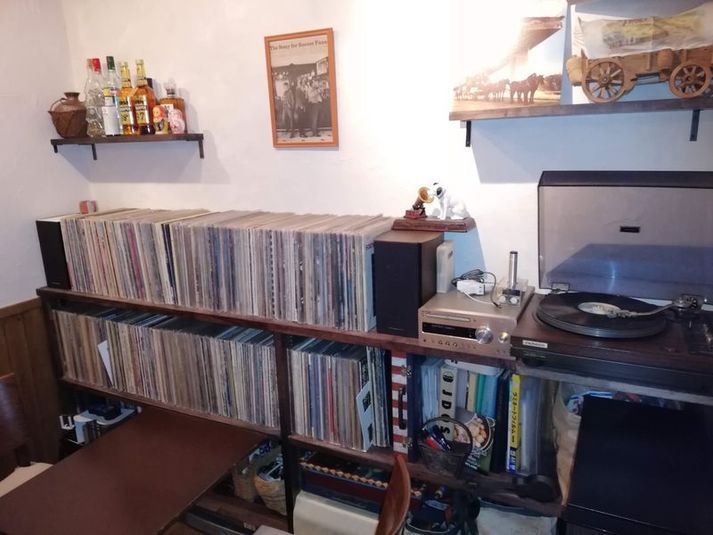 ギター、ピアノの弾けるレンタルスペース - Acoustic Cabin 隠れ谷