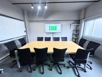 いい会議室永田町 栄ビル３F 8名会議室の室内の写真